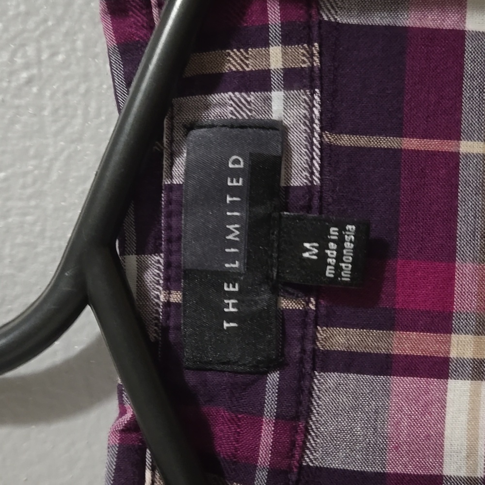 The Limited button down top - Picture 2 of 7